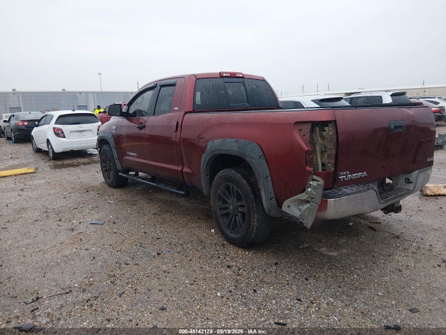 Toyota Tundra Sr5 5.7l V8