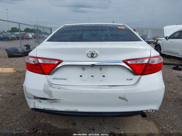 Toyota Camry Le