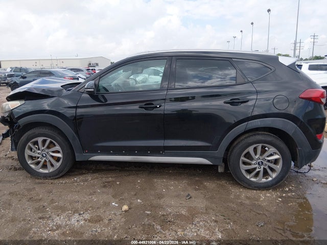 Hyundai TUCSON Se Plus