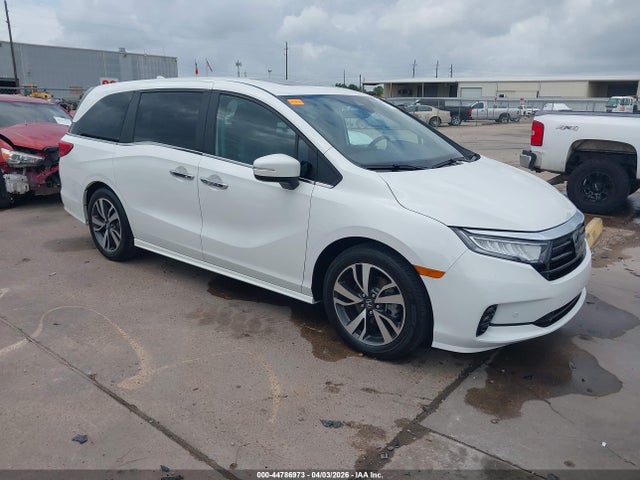 Salvage Honda Odyssey Image