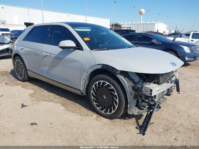 Salvage Hyundai Ioniq Image