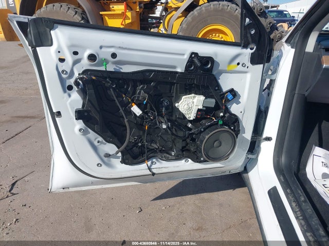 Tesla Model Y Performance Dual Motor All-wheel Drive