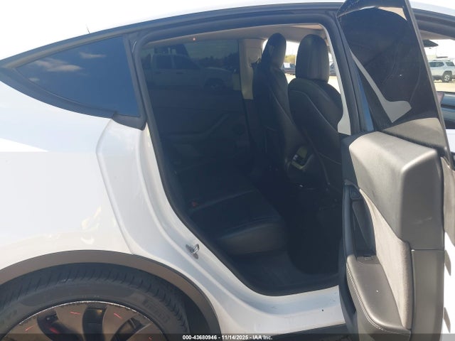 Tesla Model Y Performance Dual Motor All-wheel Drive