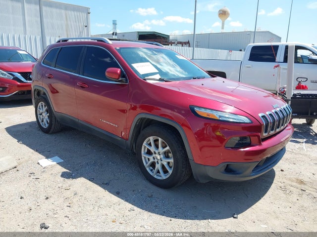 Salvage Jeep Cherokee Image