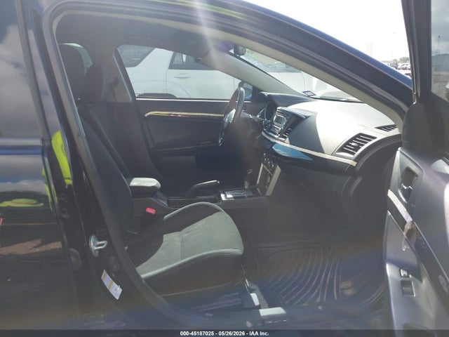 Mitsubishi Lancer Es