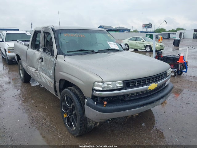 Salvage Chevrolet Silverado 1500 Image
