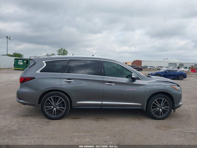 INFINITI Qx Luxe