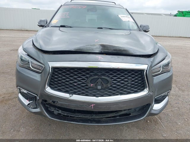 INFINITI Qx Luxe