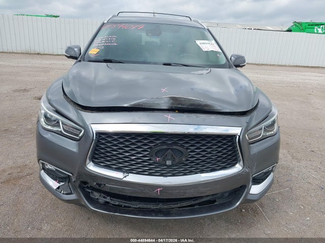 INFINITI Qx Luxe