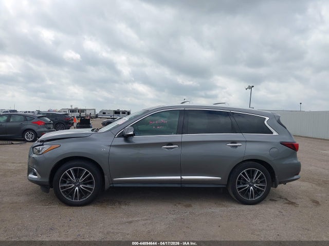INFINITI Qx Luxe