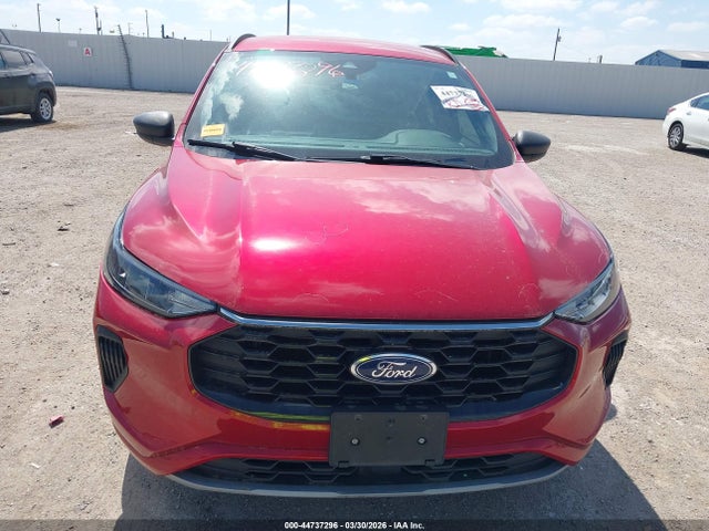 Ford Escape St-line
