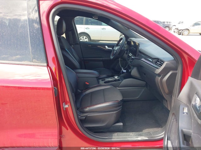Ford Escape St-line