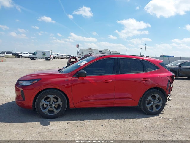 Ford Escape St-line
