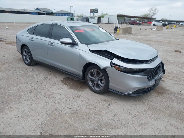 Salvage Honda Accord Image