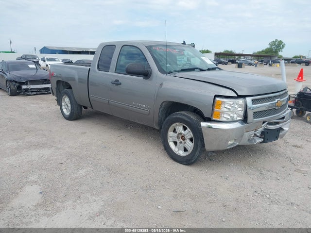 Salvage Chevrolet Silverado 1500 Image