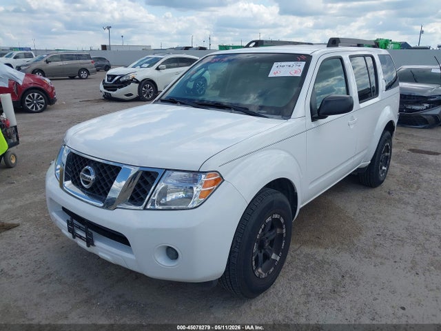 Nissan Pathfinder S