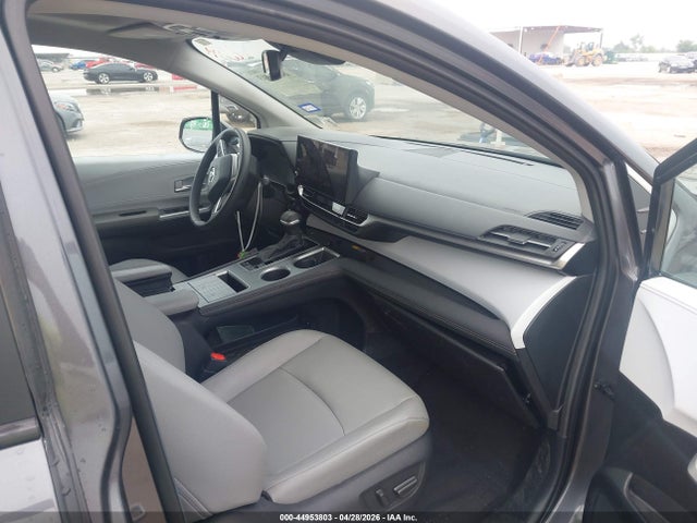 Toyota Sienna Xle
