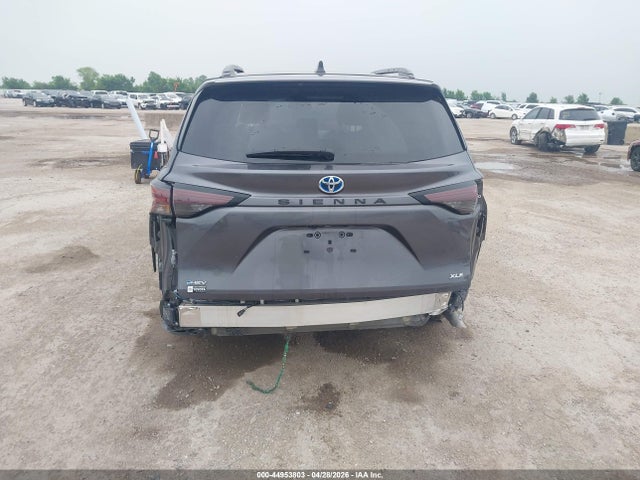 Toyota Sienna Xle