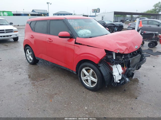 Salvage Kia Soul Image
