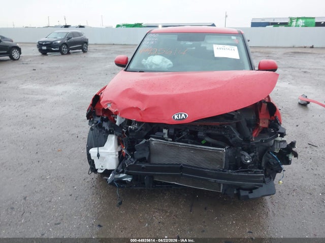 Kia Soul Lx