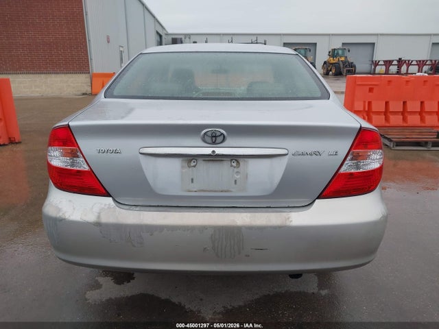 Toyota Camry Le V6