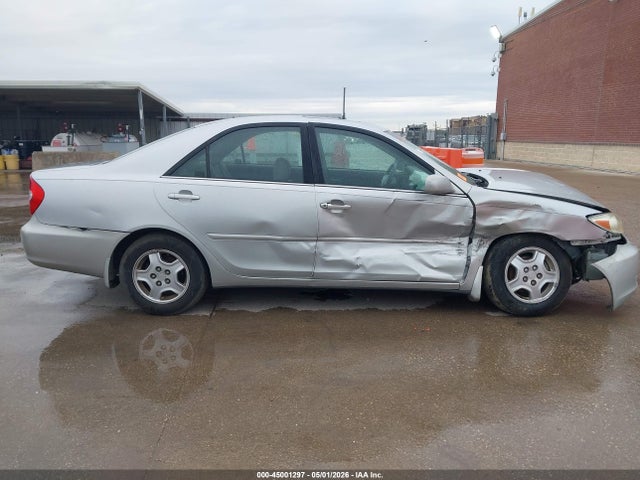 Toyota Camry Le V6