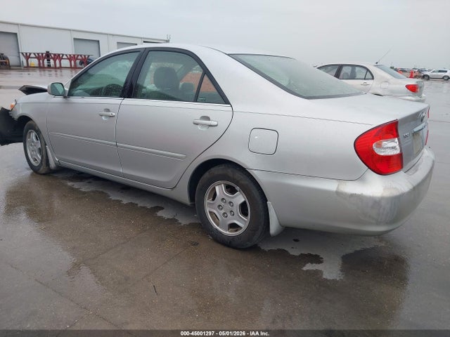 Toyota Camry Le V6