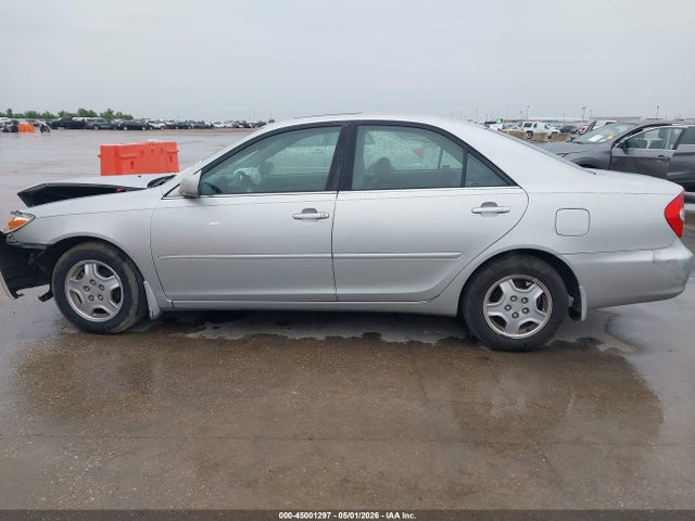 Toyota Camry Le V6