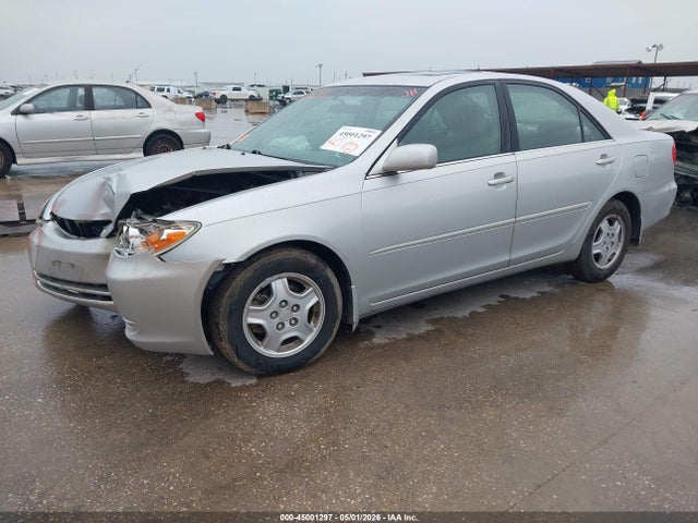 Toyota Camry Le V6