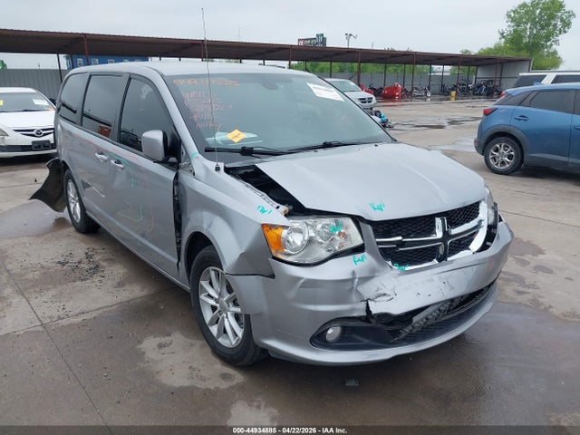 Salvage Dodge Grand Caravan Image