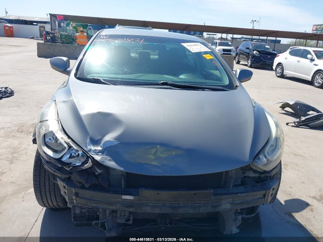 Hyundai ELANTRA Se