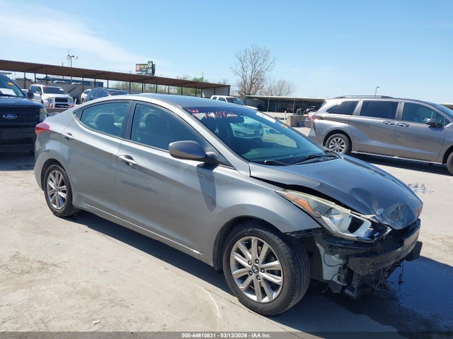 Salvage Hyundai ELANTRA Image