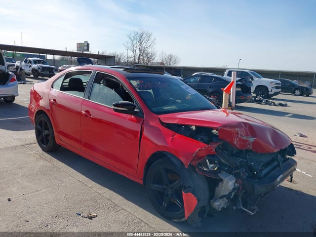 Salvage Volkswagen Jetta Image