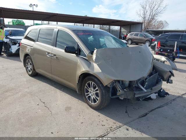 Salvage Honda Odyssey Image