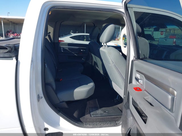 Ram 1500 Slt  4x2 6'4 Box