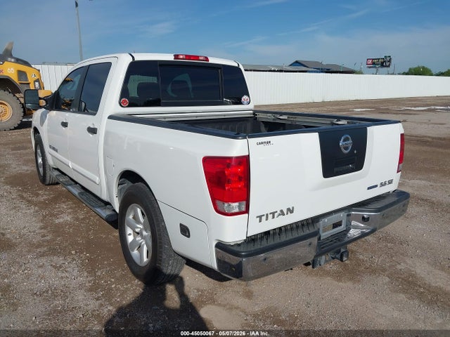 Nissan Titan Se