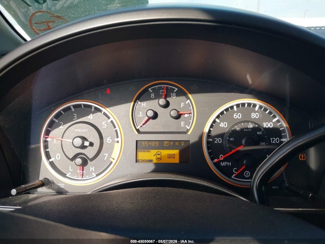Nissan Titan Se