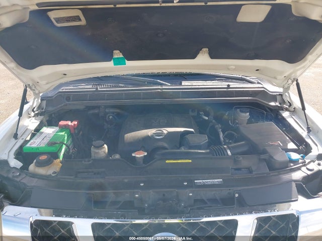 Nissan Titan Se