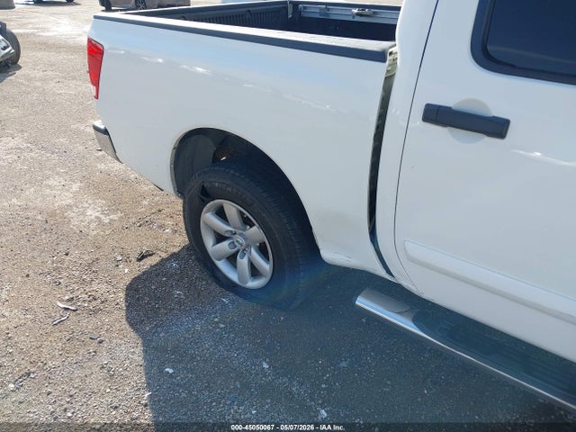 Nissan Titan Se