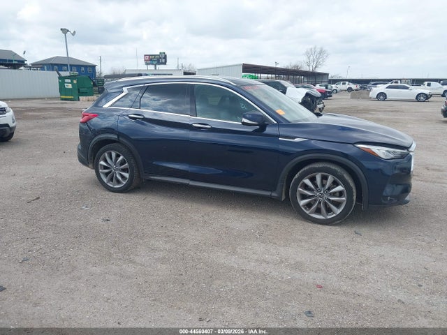 INFINITI Qx Essential