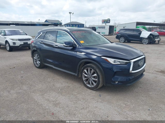 Salvage INFINITI Qx Image