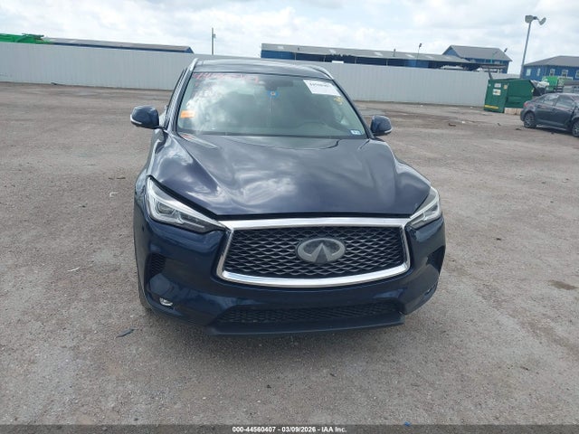 INFINITI Qx Essential
