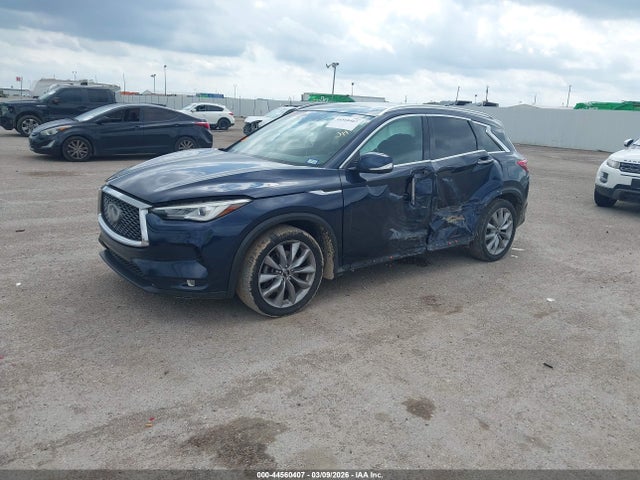 INFINITI Qx Essential