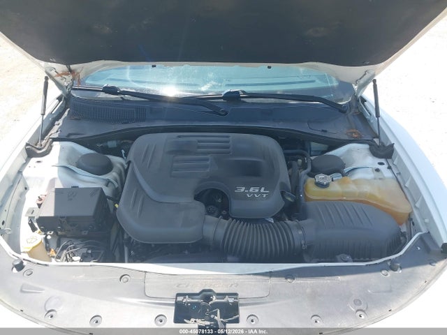 Dodge Charger Se