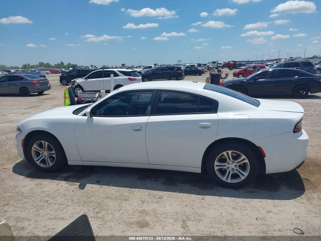 Dodge Charger Se