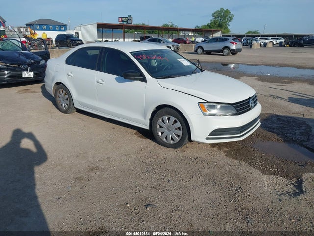 Salvage Volkswagen Jetta Image