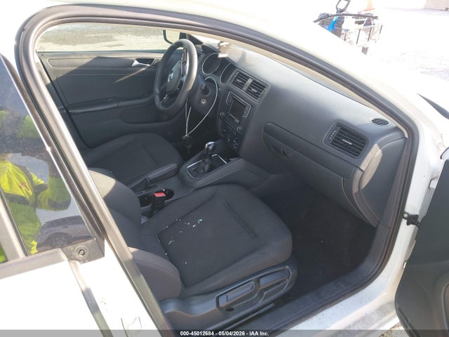 Volkswagen Jetta 1.4t S