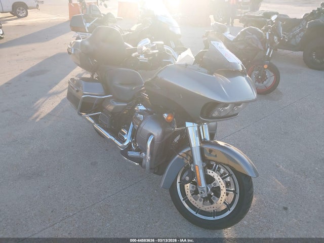 Salvage Harley-Davidson Fltru Image