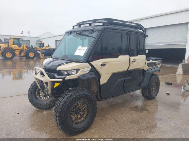 Can-Am Defender Max