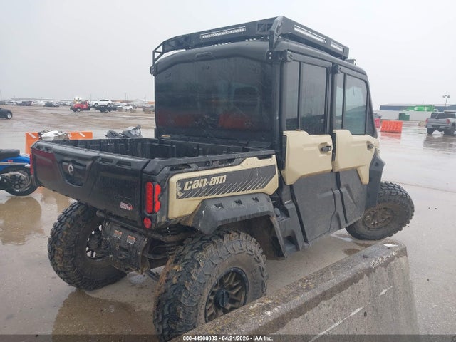 Can-Am Defender Max